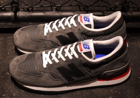 New Balance M990 