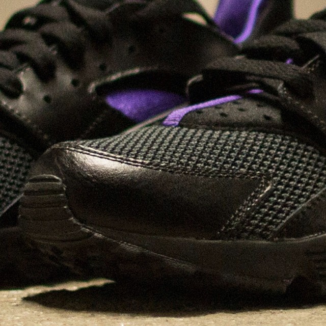 Nike Air Huarache Black Purple Teaser 01