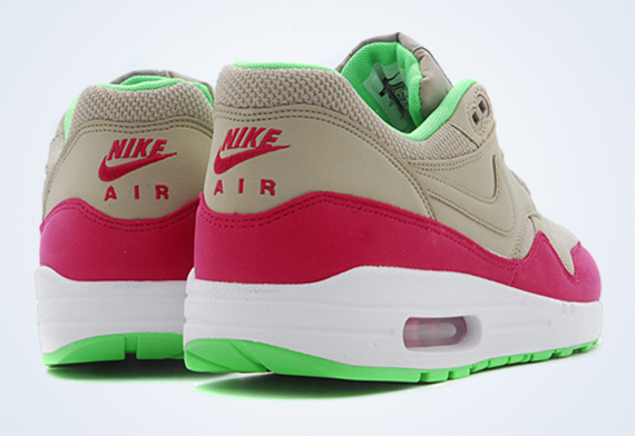 Nike Air Max 1 Bamboo Fuchsia