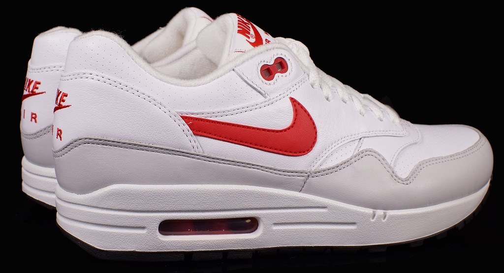 Nike Air Max 1 Essential White University Red Neutral Grey 02