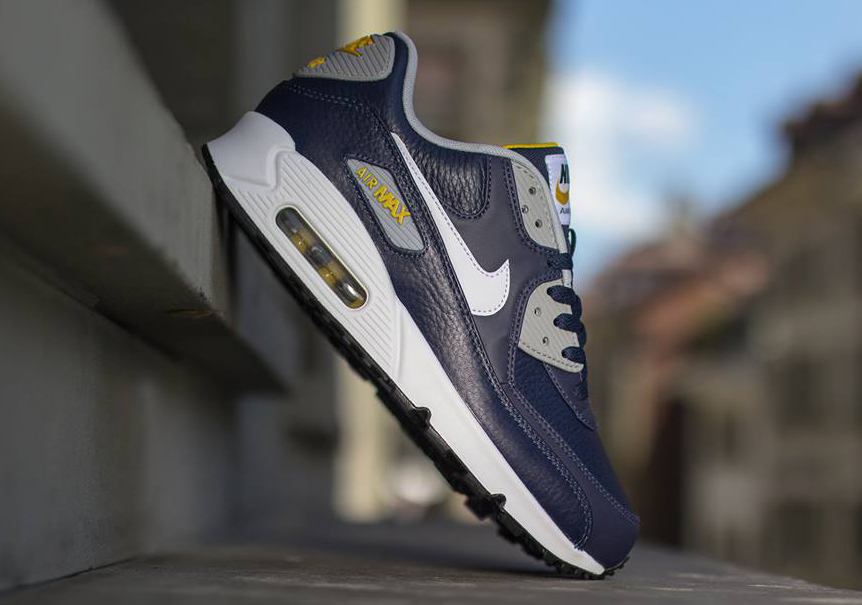 Nike Air Max 90 Leather Obsidian Wolf Grey Gold Loden 03