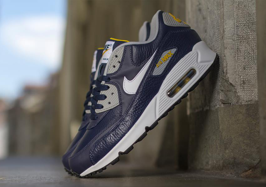 Nike Air Max 90 Leather Obsidian Wolf Grey Gold Loden 04