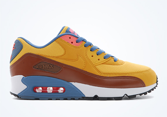 Nike Air Max 90 Essential “University Gold”