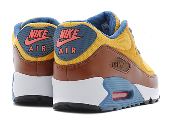 Nike Air Max 90 University Gold 03