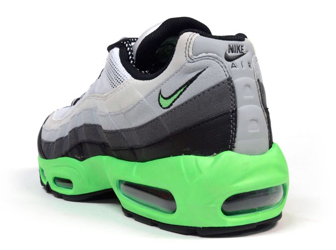 Nike Air Max 95 Black Poison Green Dark Grey 02