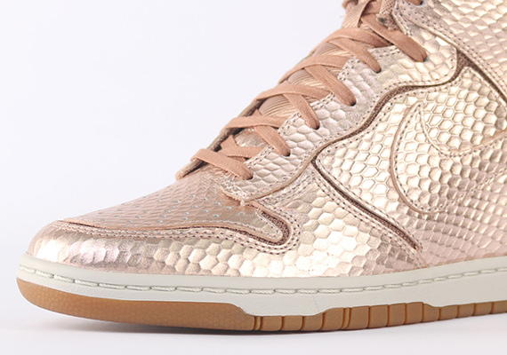 nike dunk sky hi rose gold