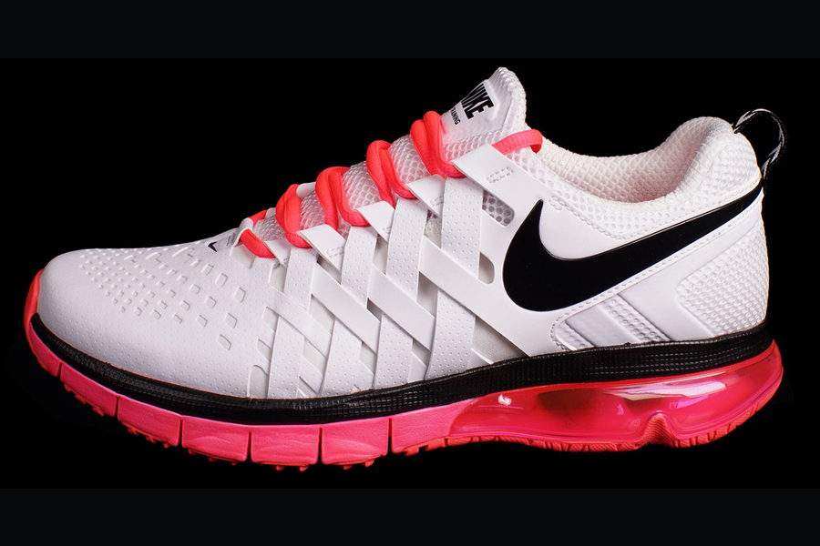 Nike Fingertrap Max White Black Hyper Punch 02