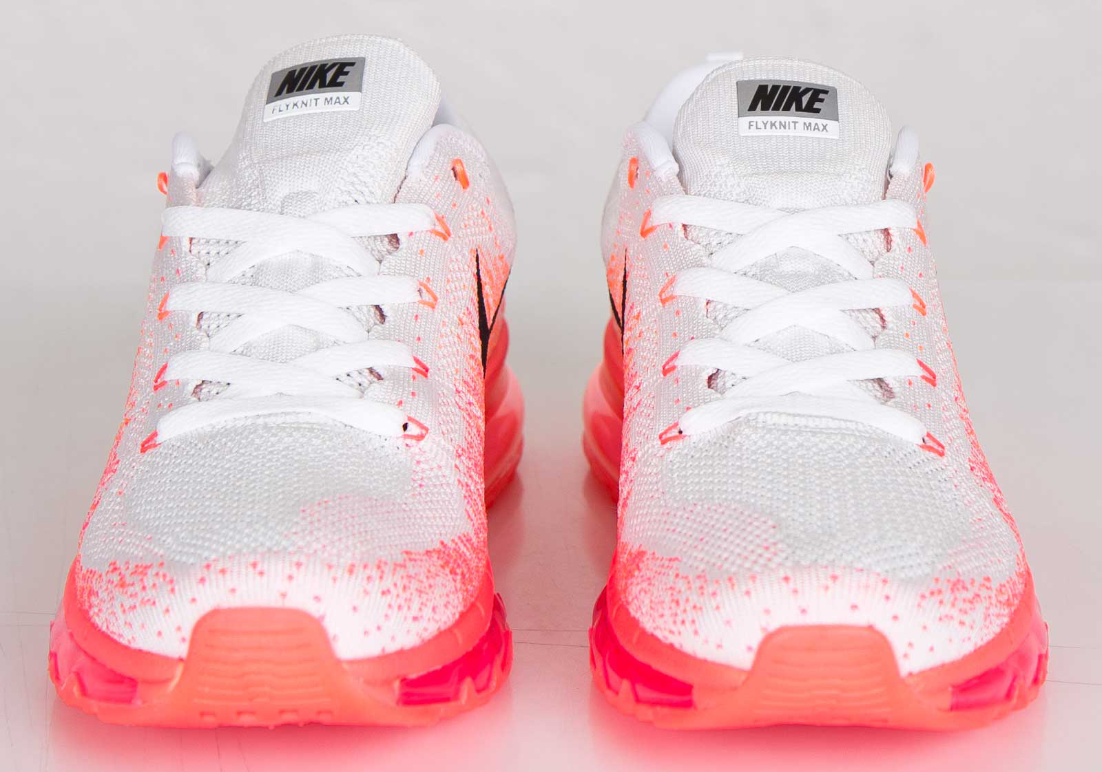 Nike Flyknit Air Max White Hyper Punch Bright Magenta 03