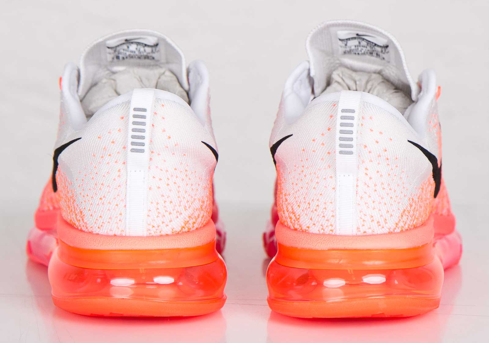 Nike Flyknit Air Max White Hyper Punch Bright Magenta 04