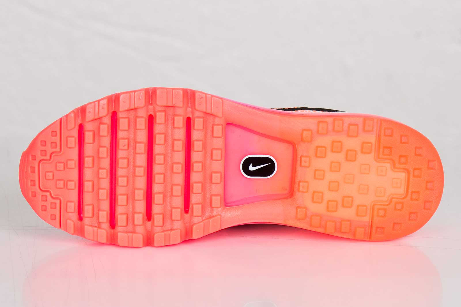 Nike Flyknit Air Max White Hyper Punch Bright Magenta 05