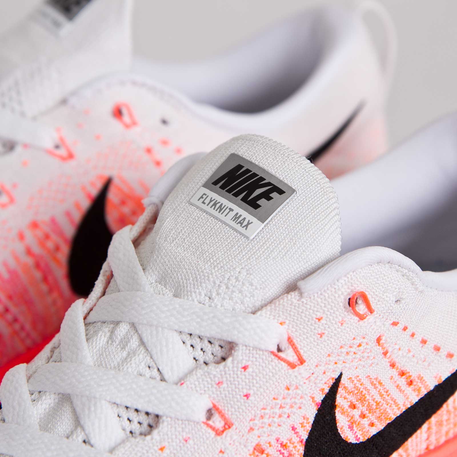 Nike Flyknit Air Max White Hyper Punch Bright Magenta 06