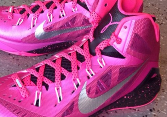 “Think Pink” Nike Hyperdunk 2014