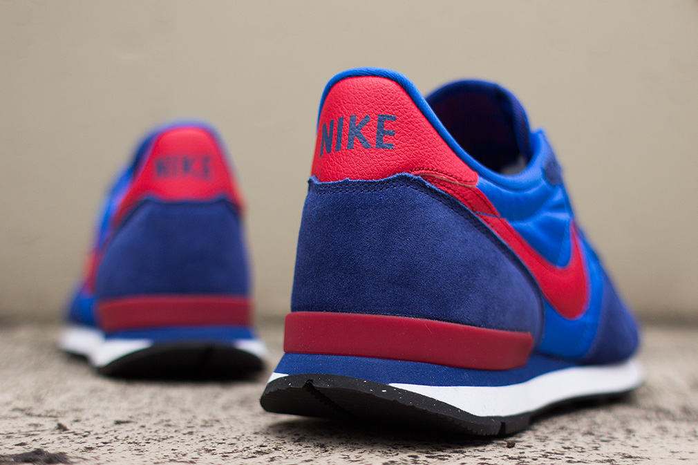 Nike Inernationalist Blue Red 03