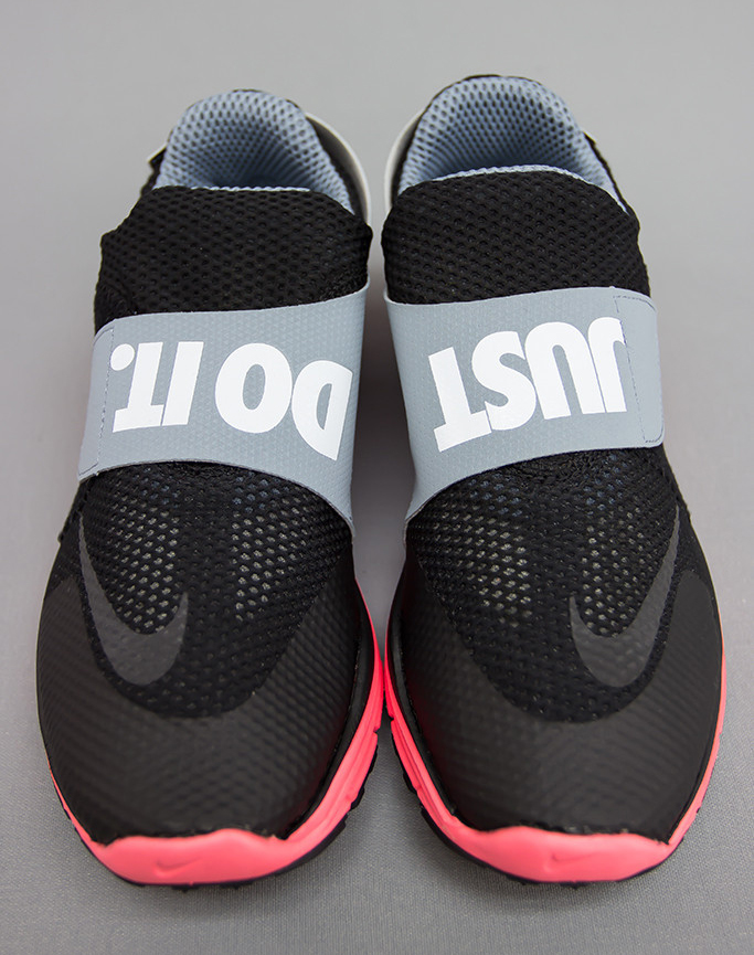 Nike Lunar Fly 306 Black White Hyper Punch 05