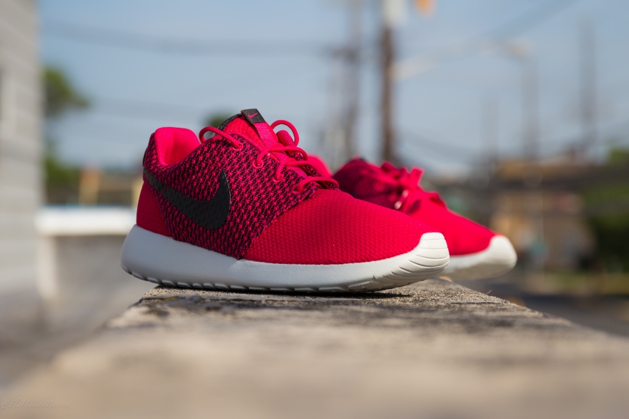 Nike Roshe Run Weave Fuschia Force Midnight Navy SneakerNews