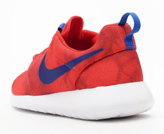 Nike Roshe Run Print Challenge Red Deep Royal Blue 05