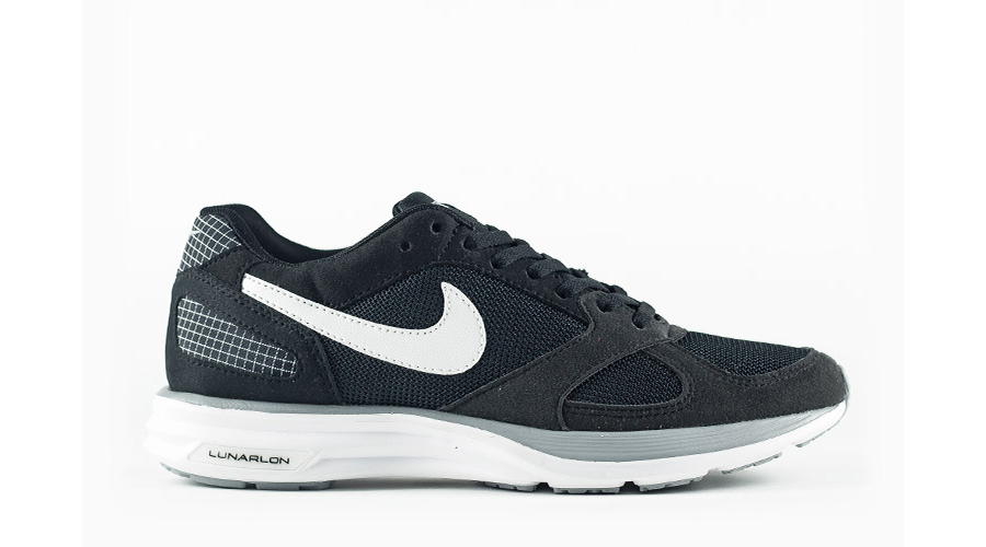 nike feet sportswear july august 2014 22