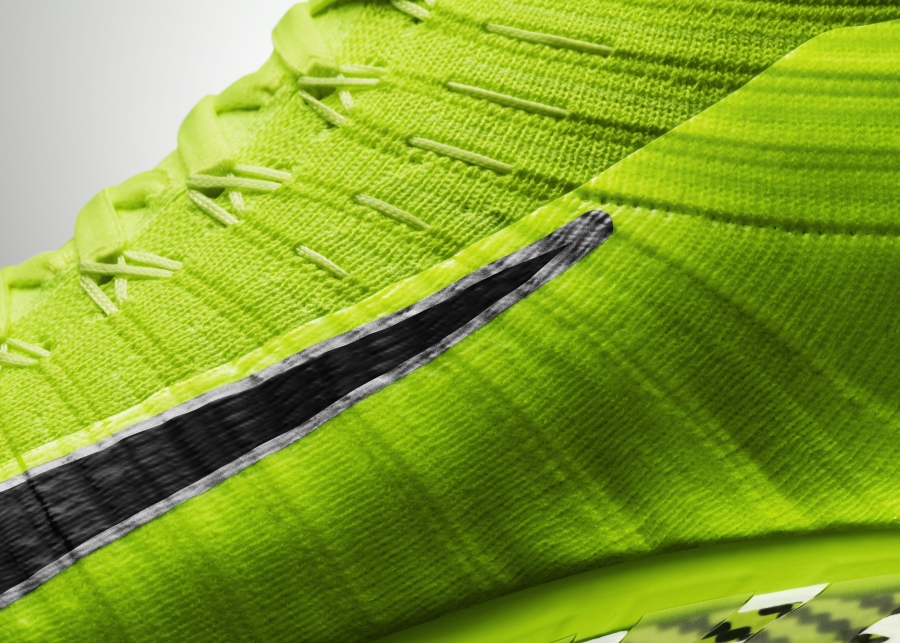 Nike Vapor Ultimate Flyknit Cleat 01