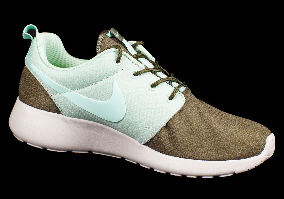 Nike Wmns Roshe Run Khaki Mint 02