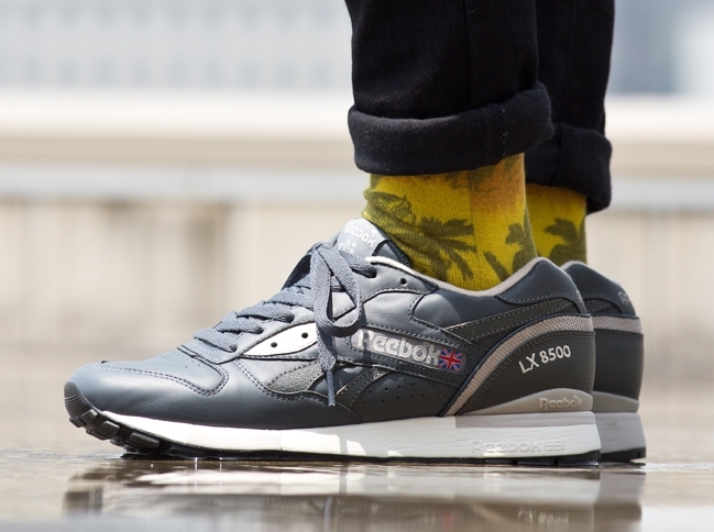 Puur uitsterven altijd Reebok Classic LX 8500 "Woven Label" Collection - SneakerNews.com