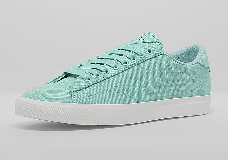Size? x Nike Tennis Classic AC "Surfaces Pack" - Available