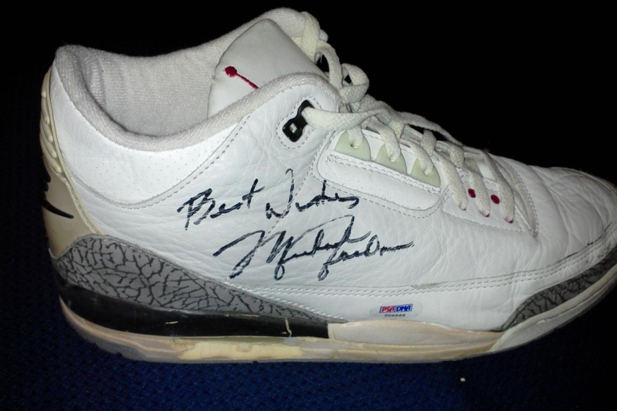 Air Jordan 3 White Cement Michael Jordan 02