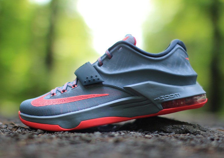 Nike KD 7 “Calm Before the Storm” – Arriving at Retailers