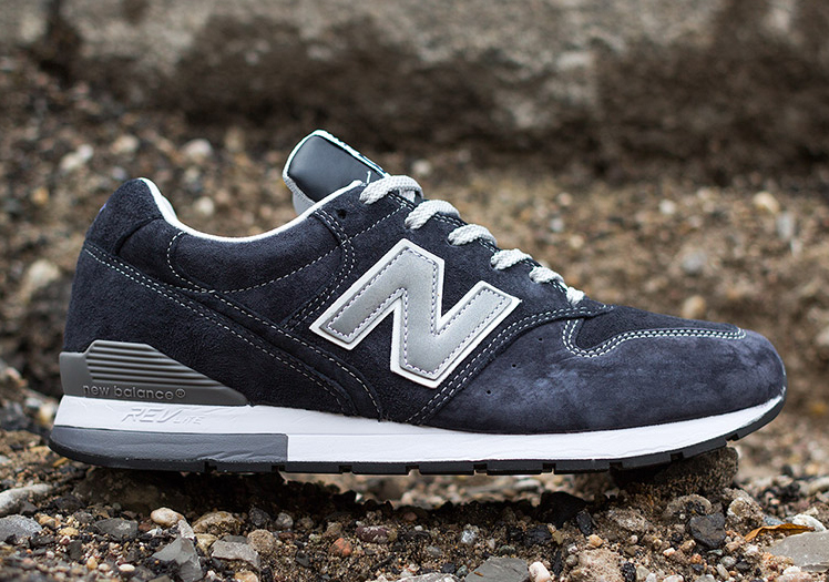 New Balance 996 - Navy - Grey