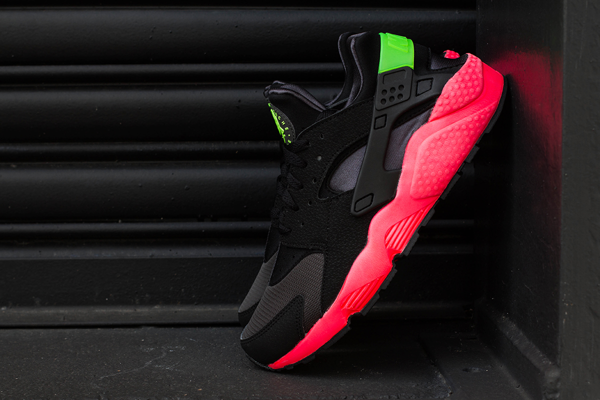 Nike Air Huarache Hyper Punch Available 03