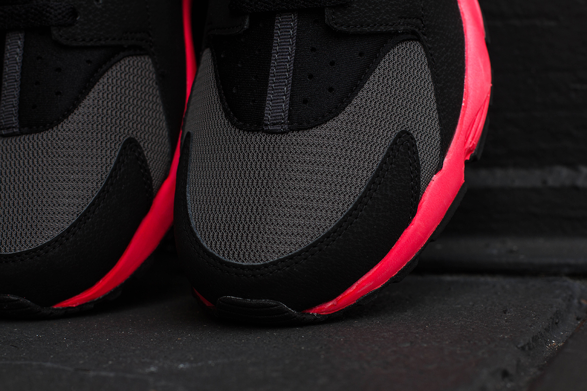 Nike Air Huarache Hyper Punch Available 04