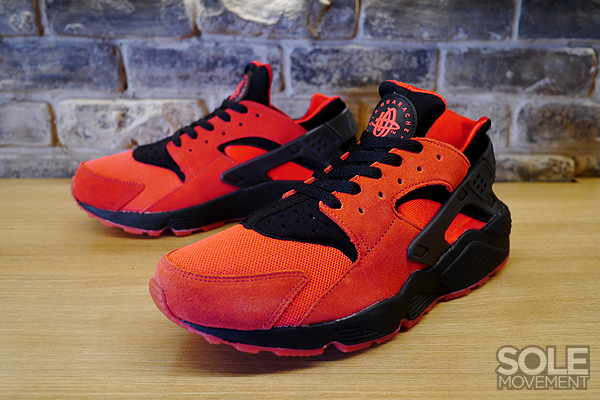 Nike Air Huarache Love 01