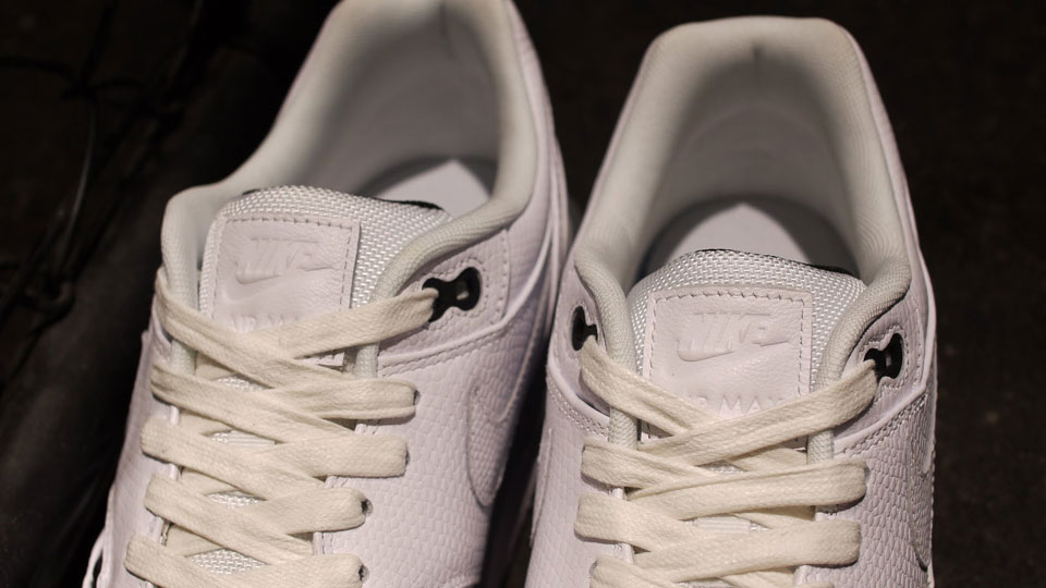 Nike Air Max Lunar1 White Black 02