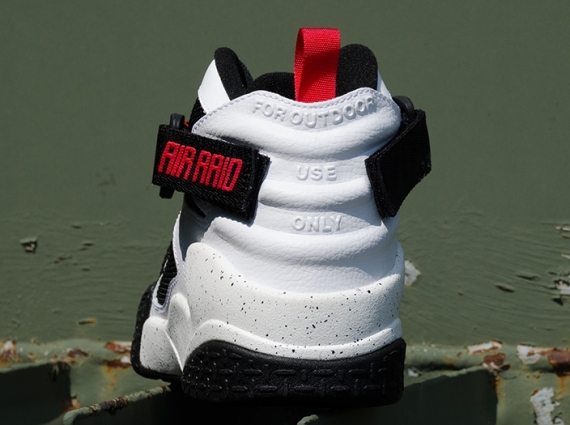 Nike Air Raid White Black Red 01