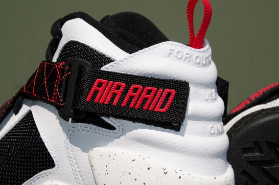 Nike Air Raid White Black Red 02