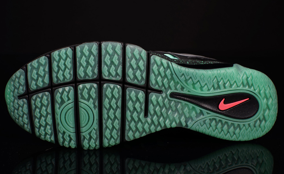 Nike Finger Trap Glow 3m Hyper Punch 03