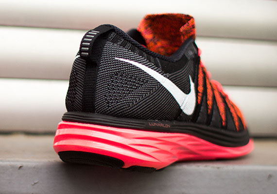 zapatillas de running Nike asfalto constitución fuerte 10k Hyper Punch Black Orange 4