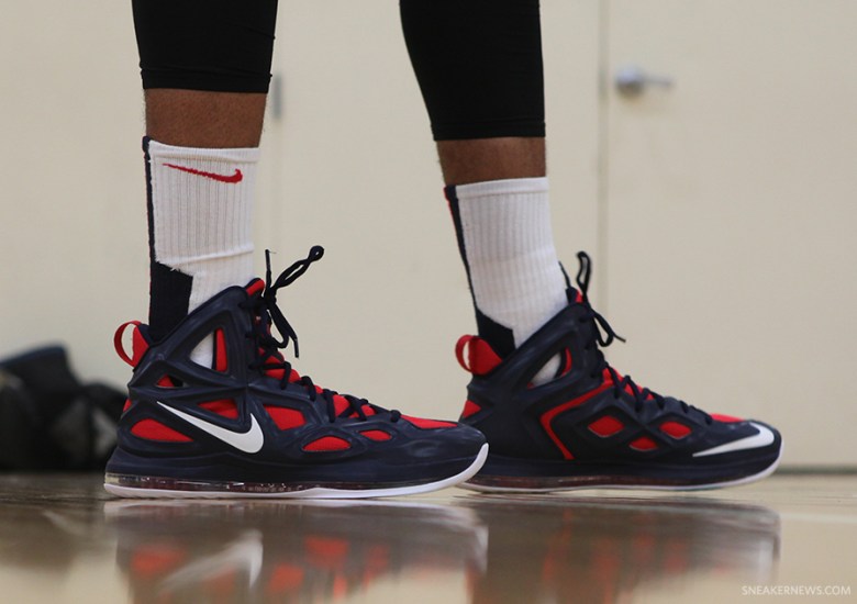 A Closer Look at Anthony Davis’ Nike Hyperposite “USA” PE