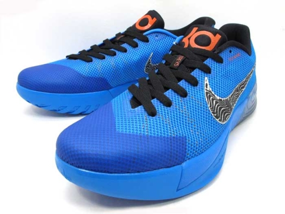 Nike KD Trey 5 IV Team Colorways Available, SneakerNews.com