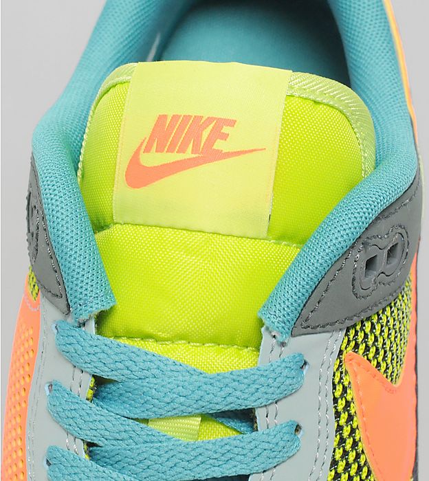 Nike Lunar Pegasus Nsw Fierce Green Bomber Grey Hyper Crimson 04