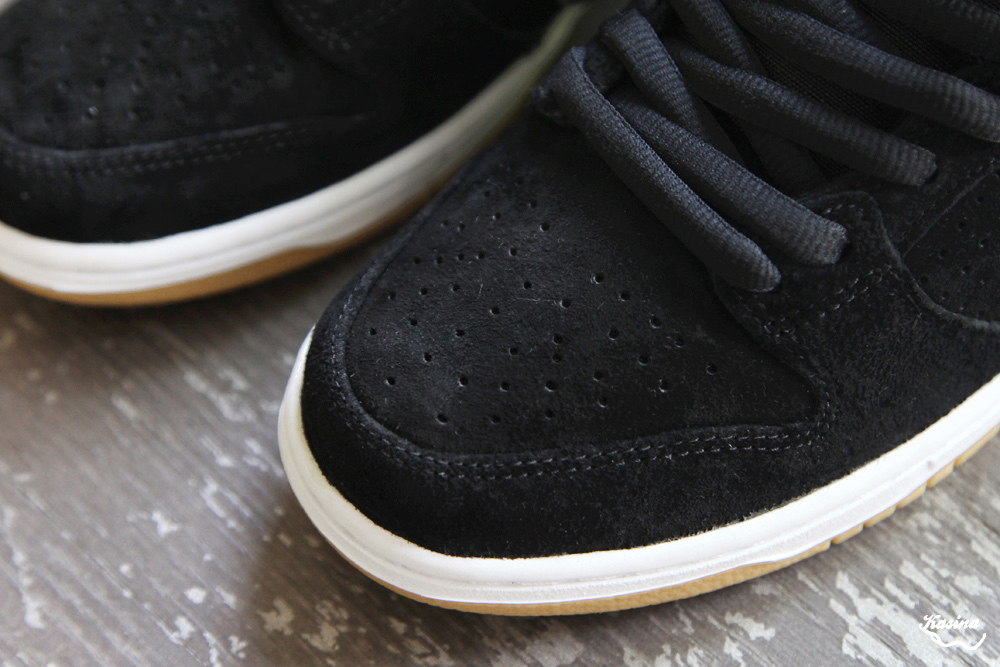 Nike Sb Dunk Low Quartersnacks Release Date 03