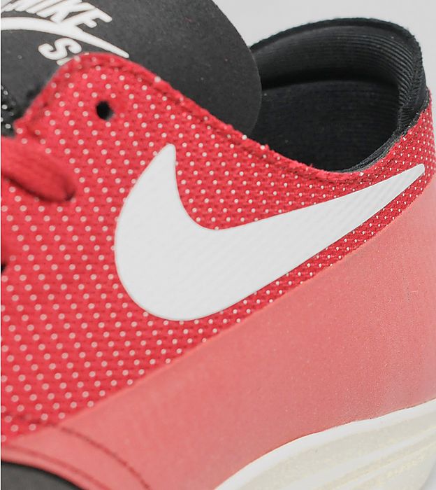 Nike Sb Lunar One Shot Black Game Red 06