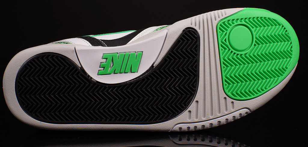 Poison Green Air Tech Challenge Ii 02