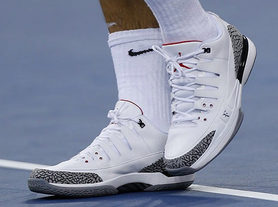 Fuera de borda apaciguar exagerar Roger Federer Begins 2014 US Open in Nike Zoom Vapor Tour Air Jordan 3 -  SneakerNews.com
