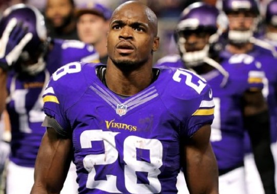 Nike Suspends Adrian Peterson Contract