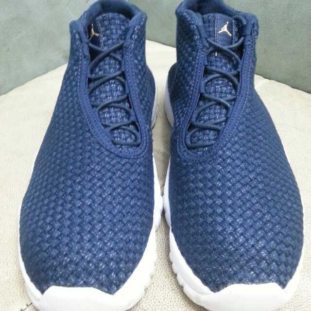 Air Jordan Future Navy White 01