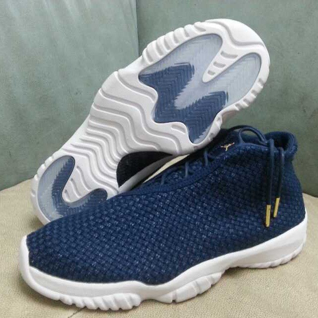 Air Jordan Future Navy White 02