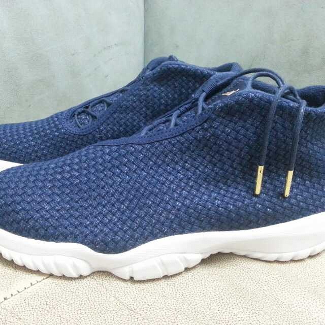 Air Jordan Future Navy White 04