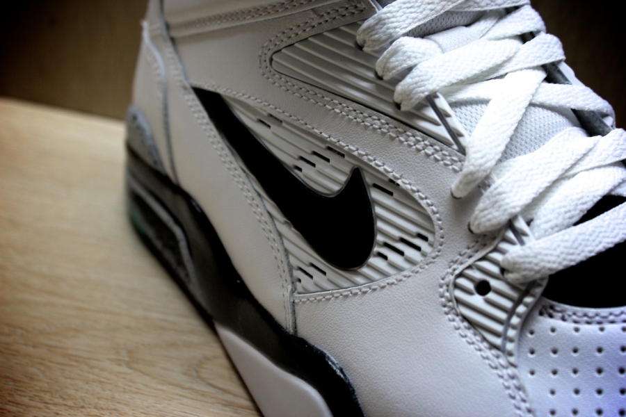 A Detailed Look at the Nike Air Command Force 