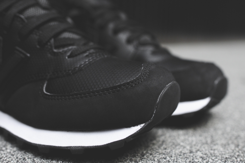 New Balance 574 Stealth 04