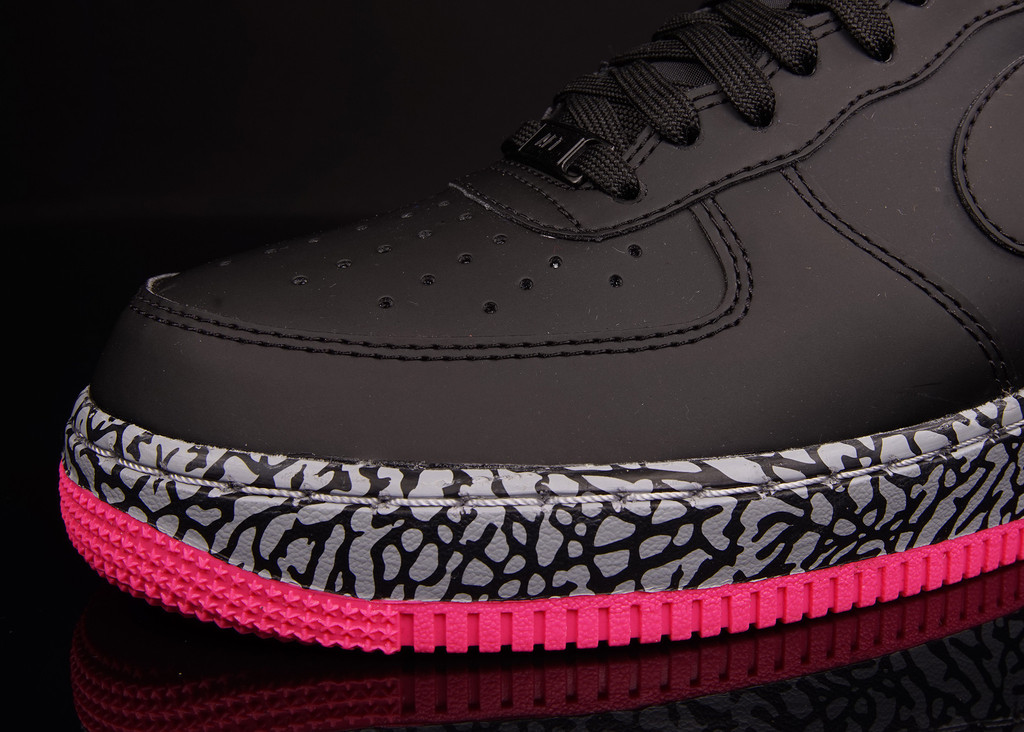Nike Air Force 1 Low Black Hyper Pink Wolf Grey 03